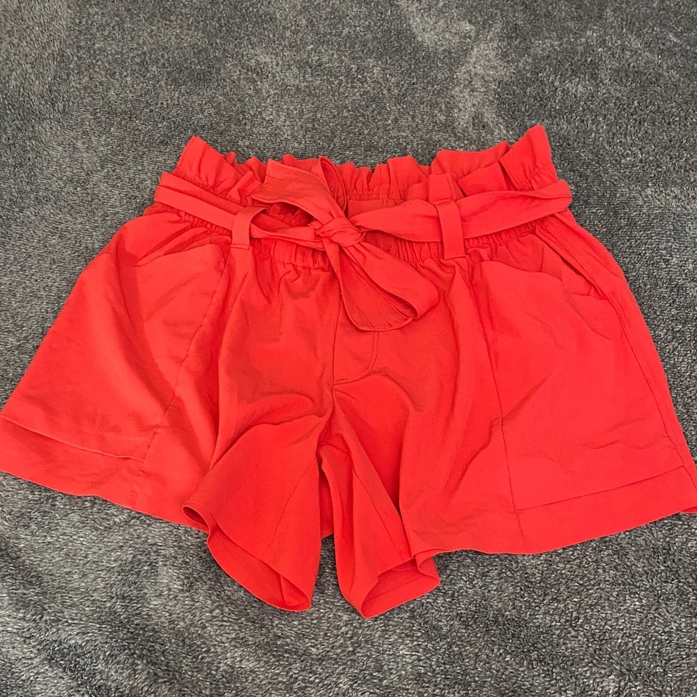 Athleta Skyline Short Hibiscus Red size 4